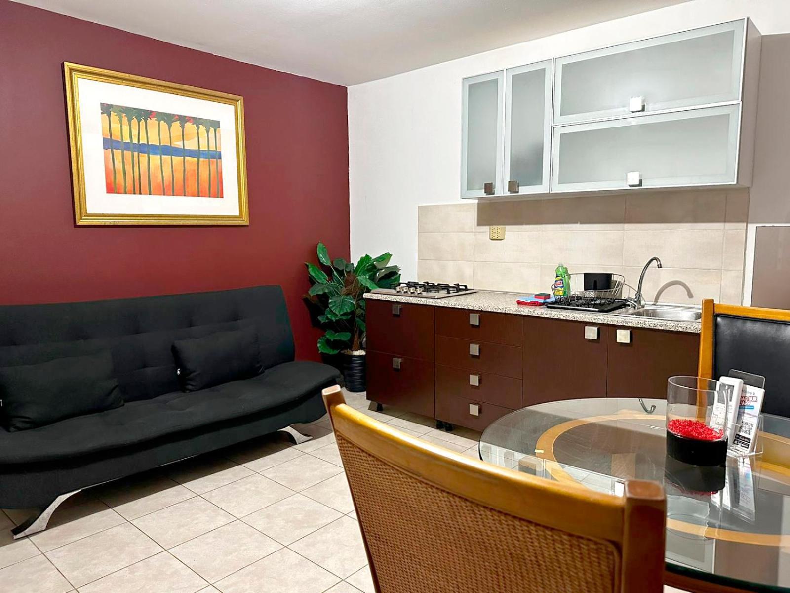 Ladybugs Apartments Palm Beach Exterior photo